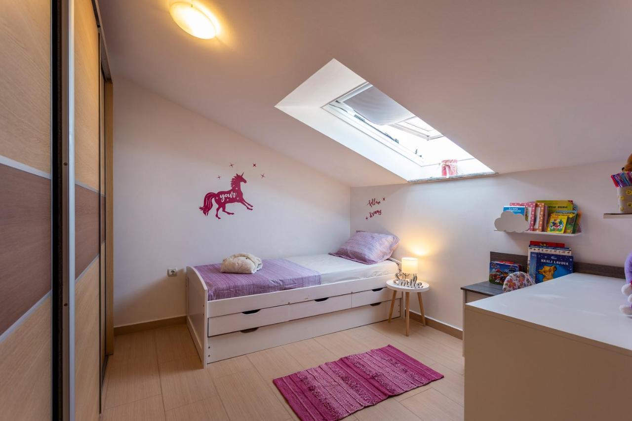Apartman Ember Pula Dış mekan fotoğraf