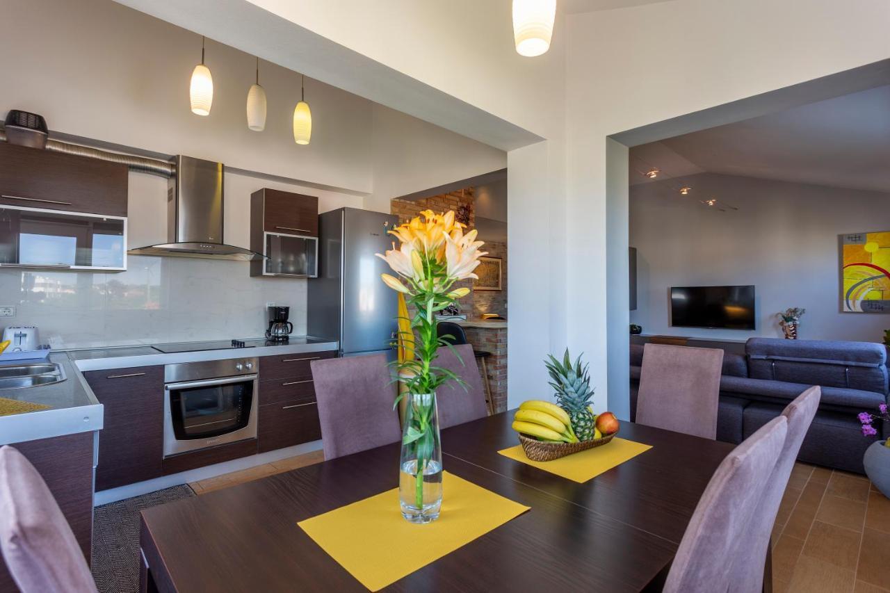 Apartman Ember Pula Dış mekan fotoğraf